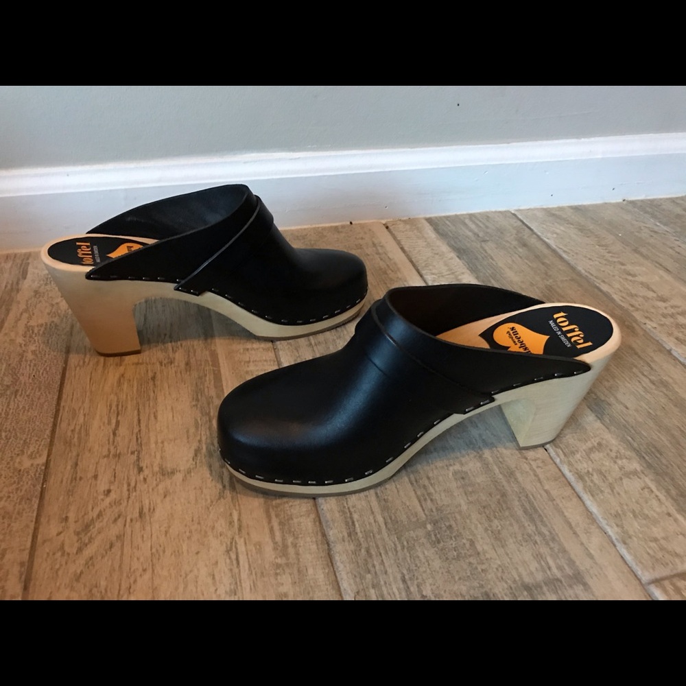 SWEDISH HASBEENS WOODEN CLOG SANDALS SIZE 38 BLACK